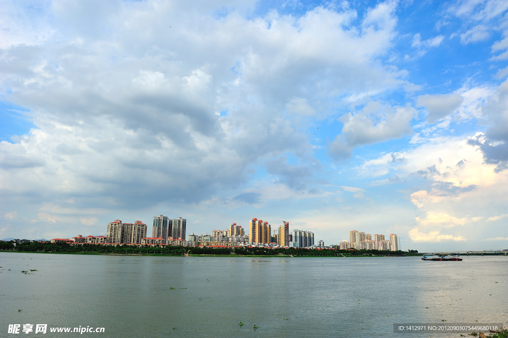 石龙镇江景