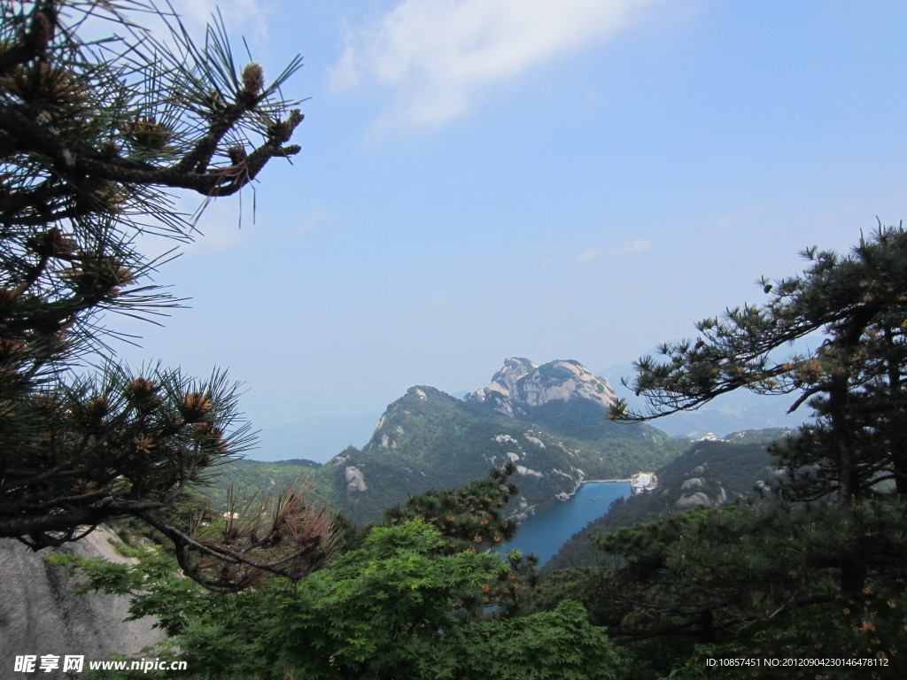 天柱山