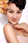 美女歌手春天