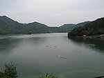 山水相映