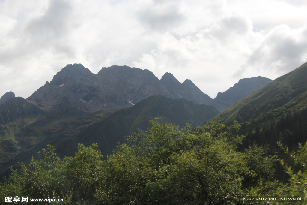 四姑娘山