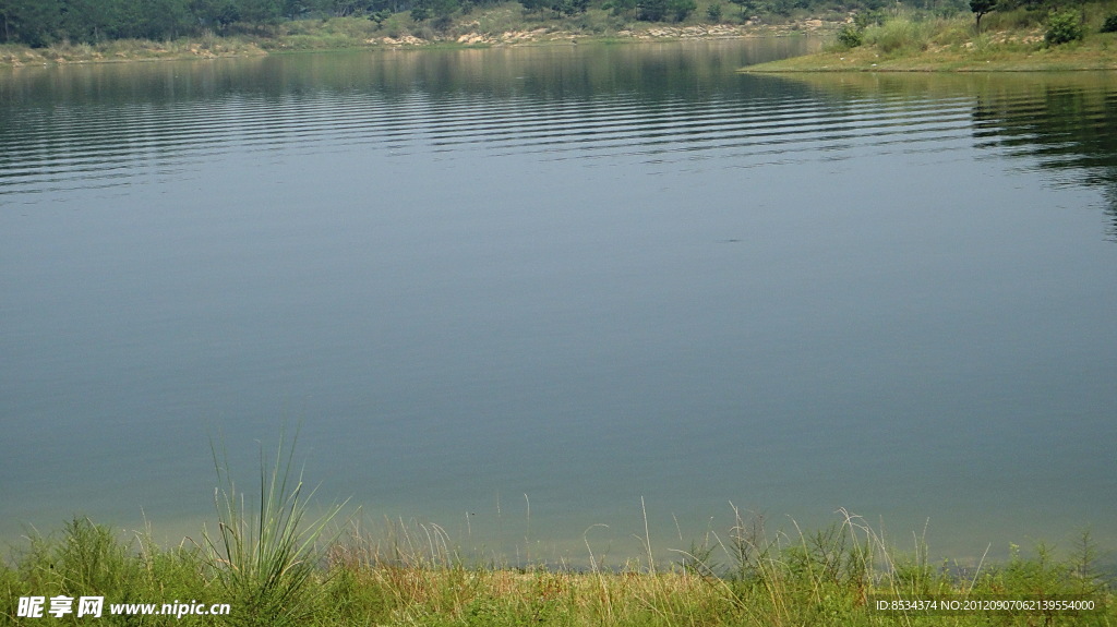 湖水的波纹