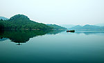 陡水湖全景