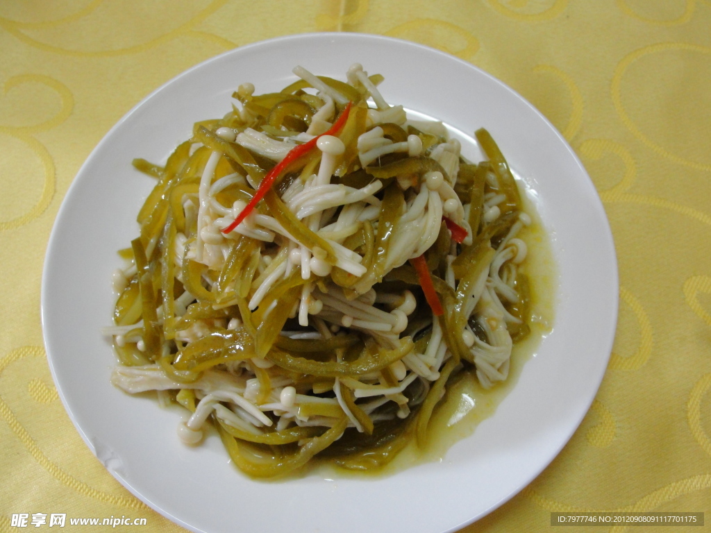 辣椒金针菇