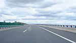 白云公路相连