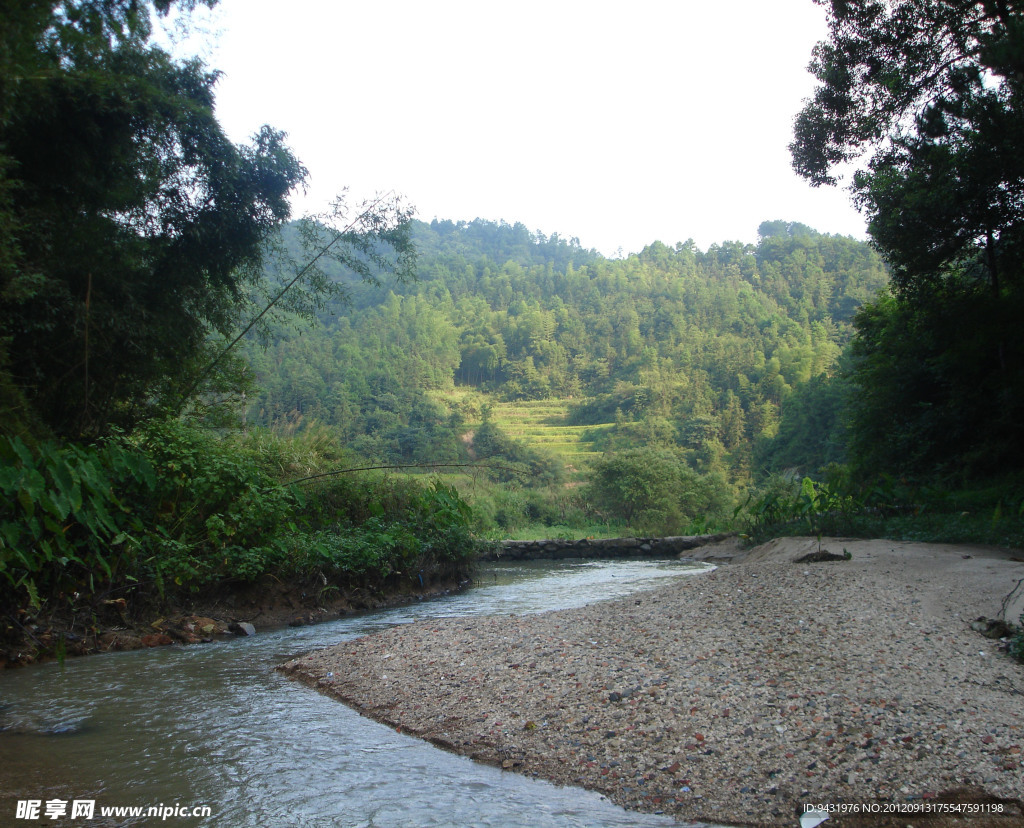 山林 河滩