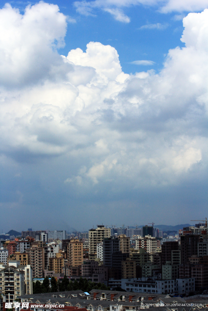 晴朗的城市