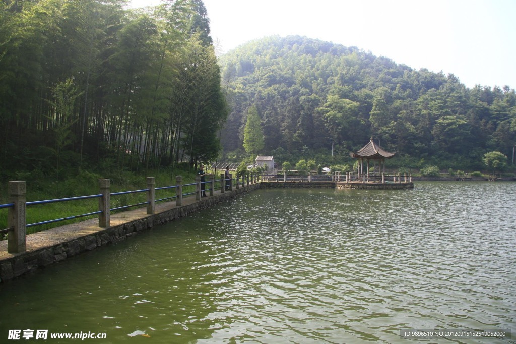 山水之间