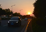夕阳下的道路