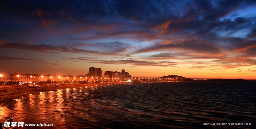 海边夜景