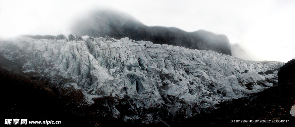 玉龙雪山