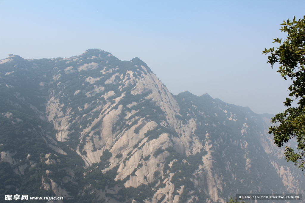 华山峭壁