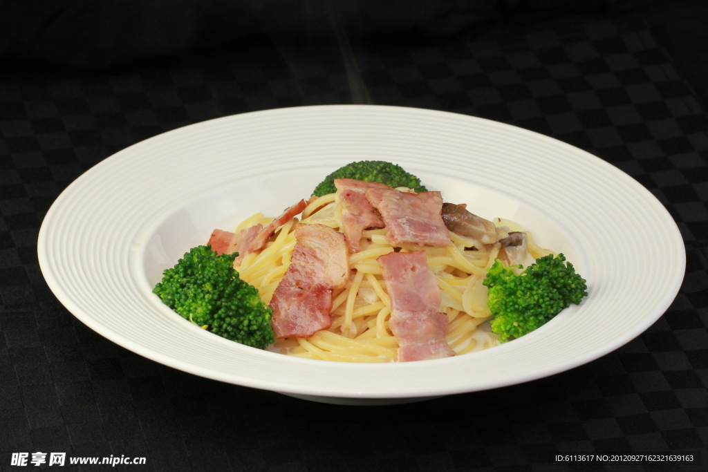 熏肉意面
