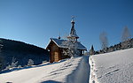 雪山 小房子