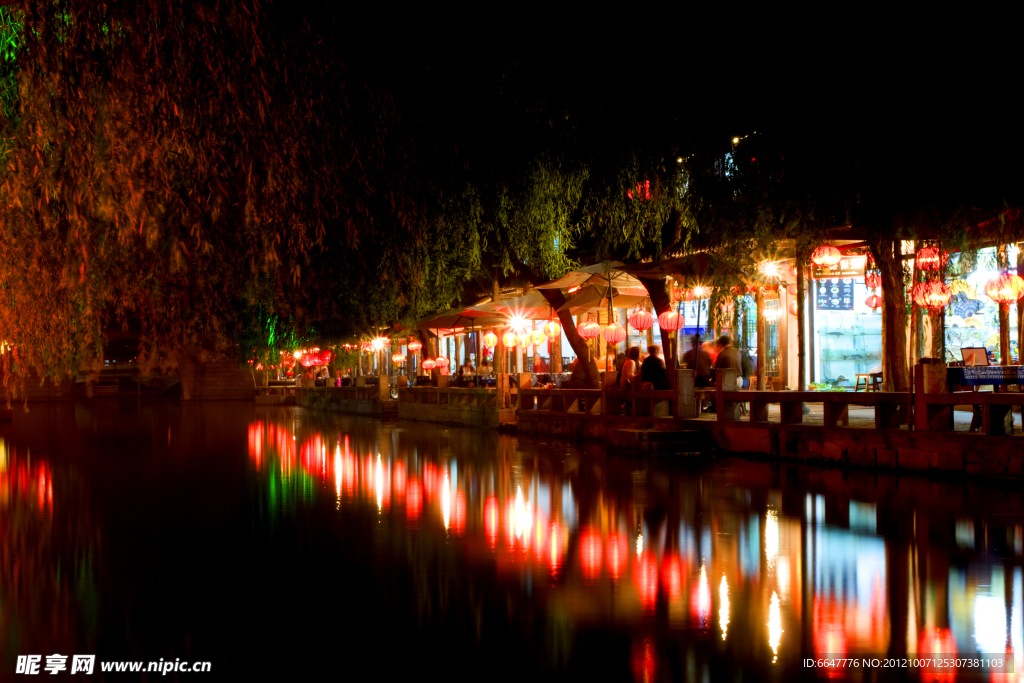 周庄夜景