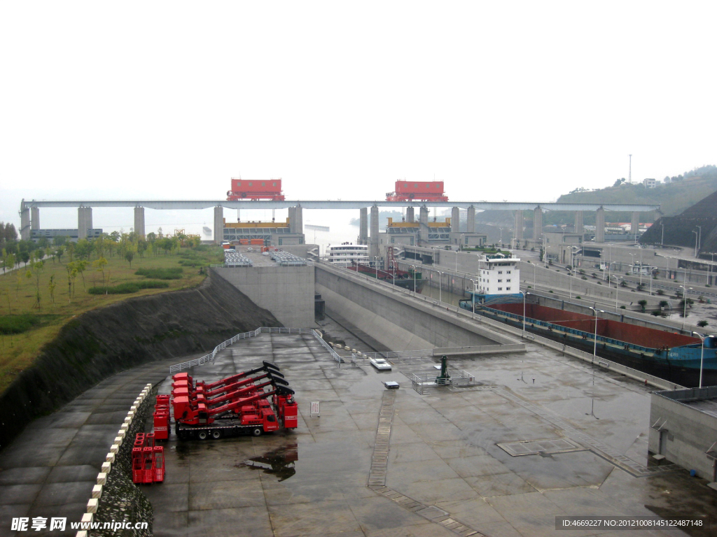 三峡大坝 公路