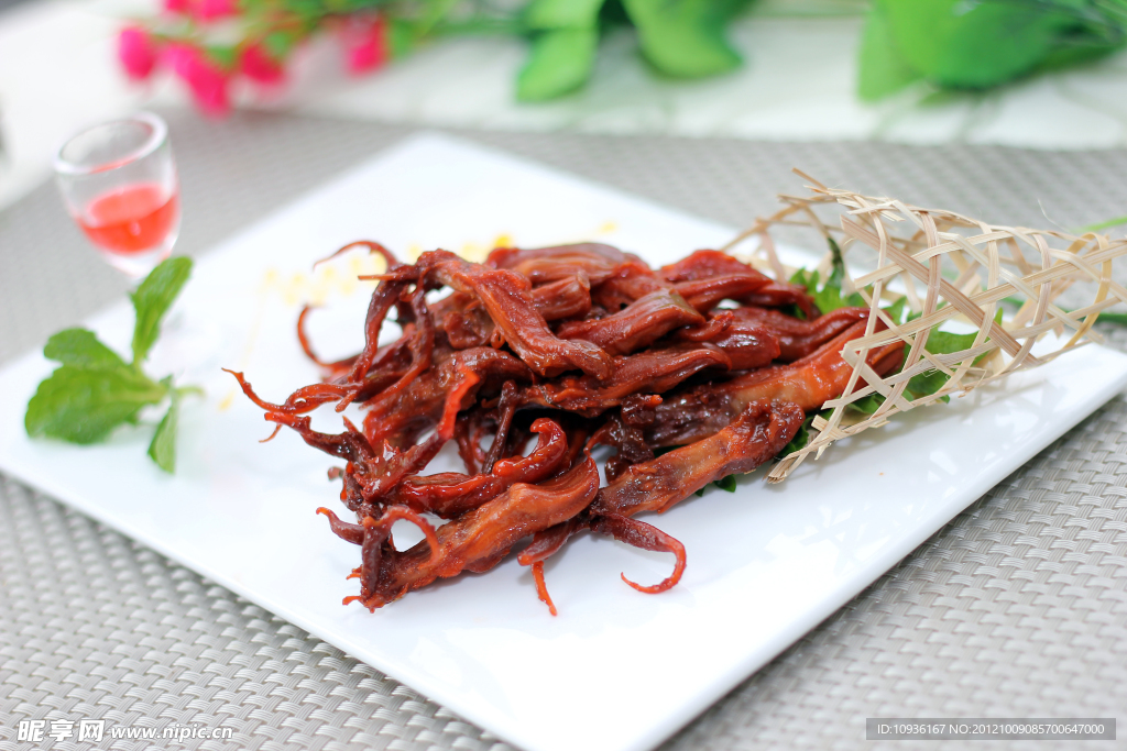 酱香鸭舌