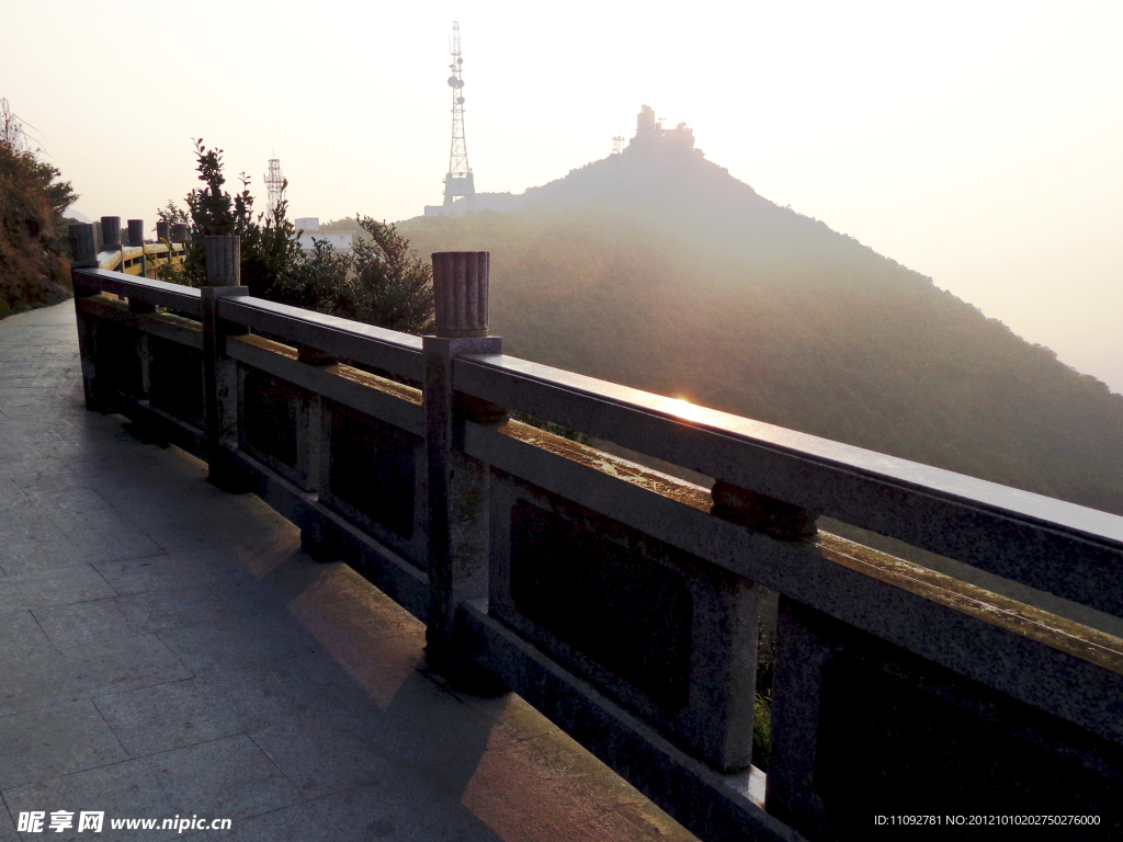 小梧桐山