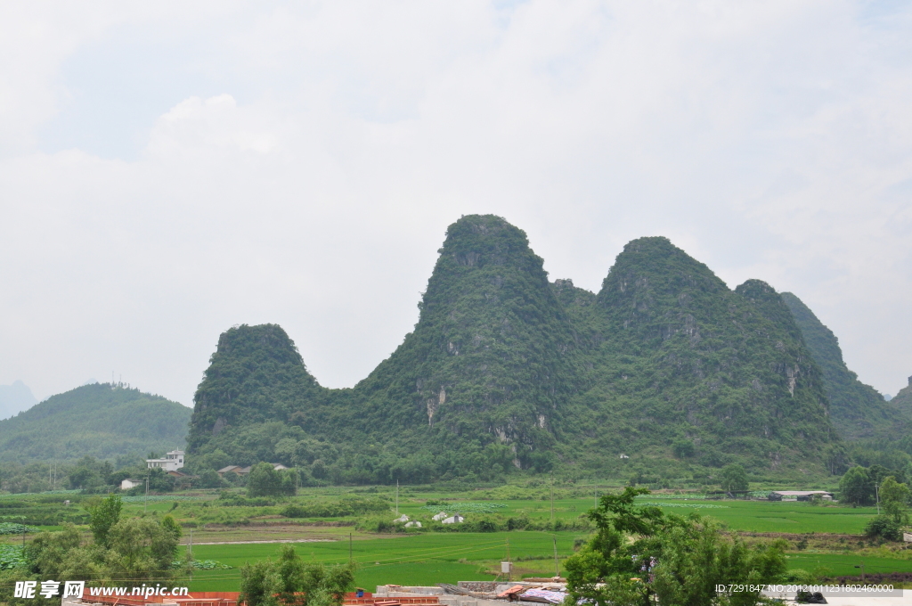 小山村