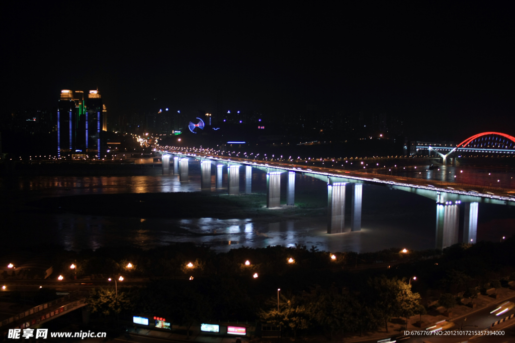 重庆长江大桥夜景 桥梁