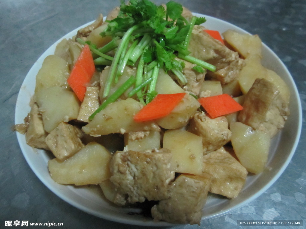 土豆炖豆腐