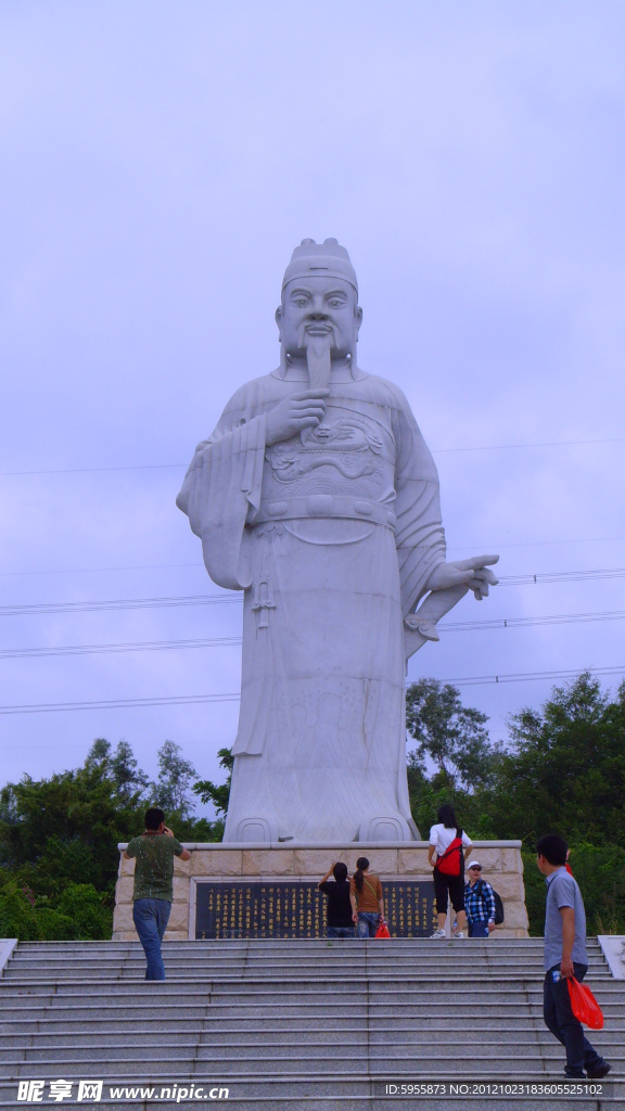 雕像