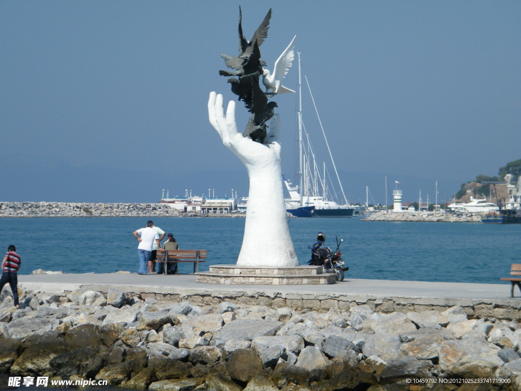 土耳其 伊斯坦布尔 地中海边雕塑