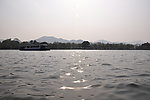 西湖波光