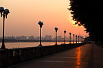 夕阳的珠江