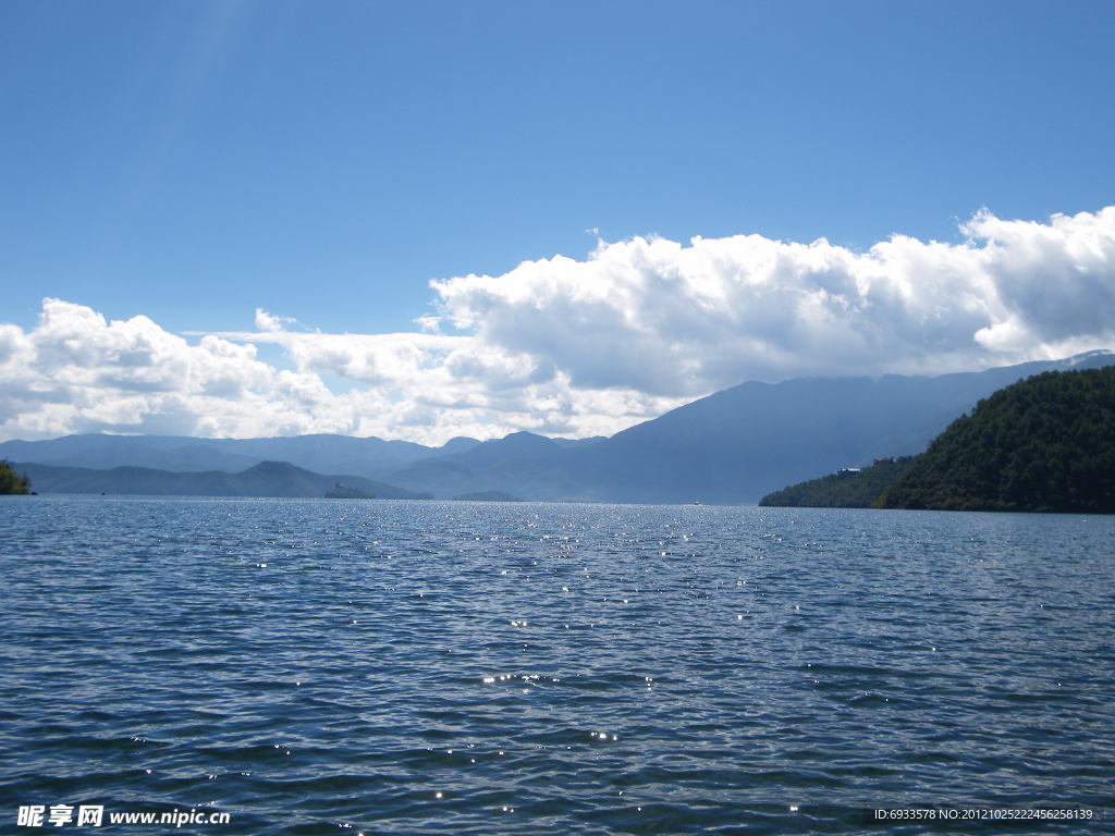 泸沽湖