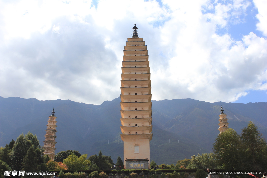 云南大理崇圣寺三塔