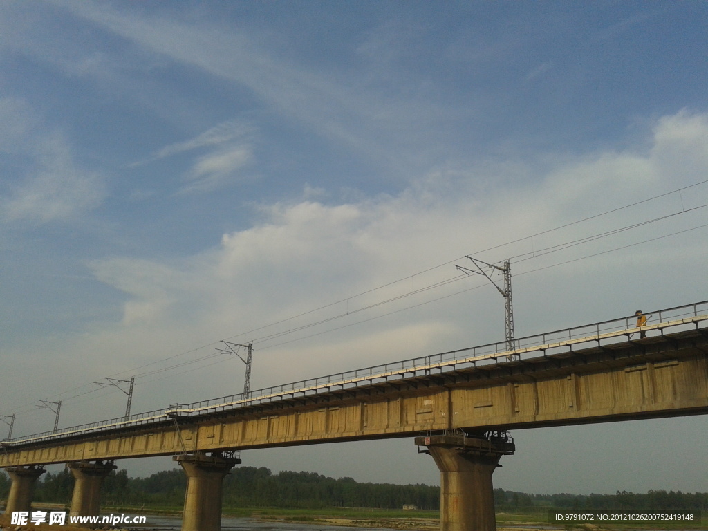 铁路桥摄影