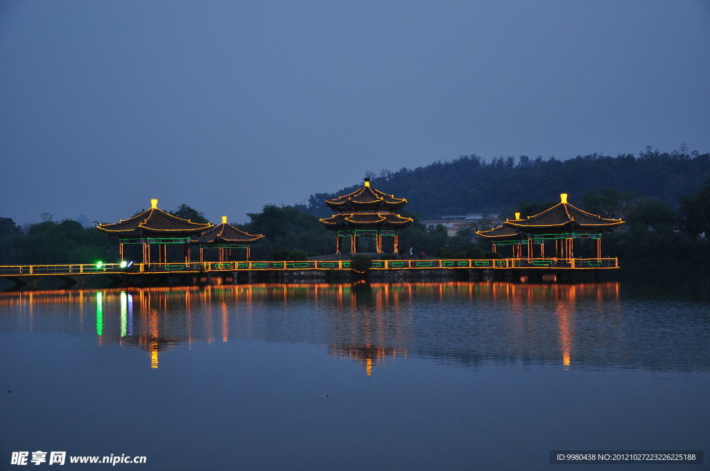 五龙亭夜景