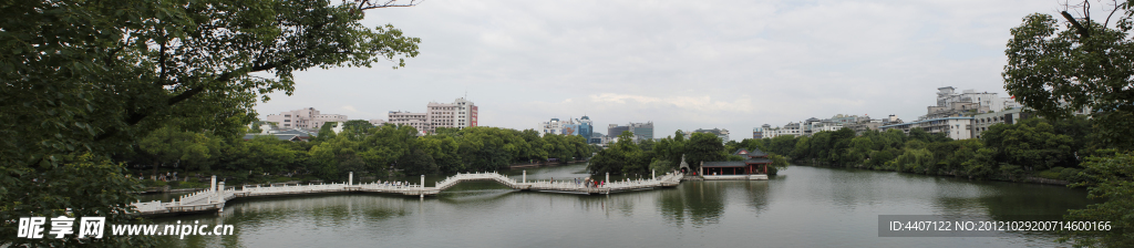 桂林榕湖景观全景图