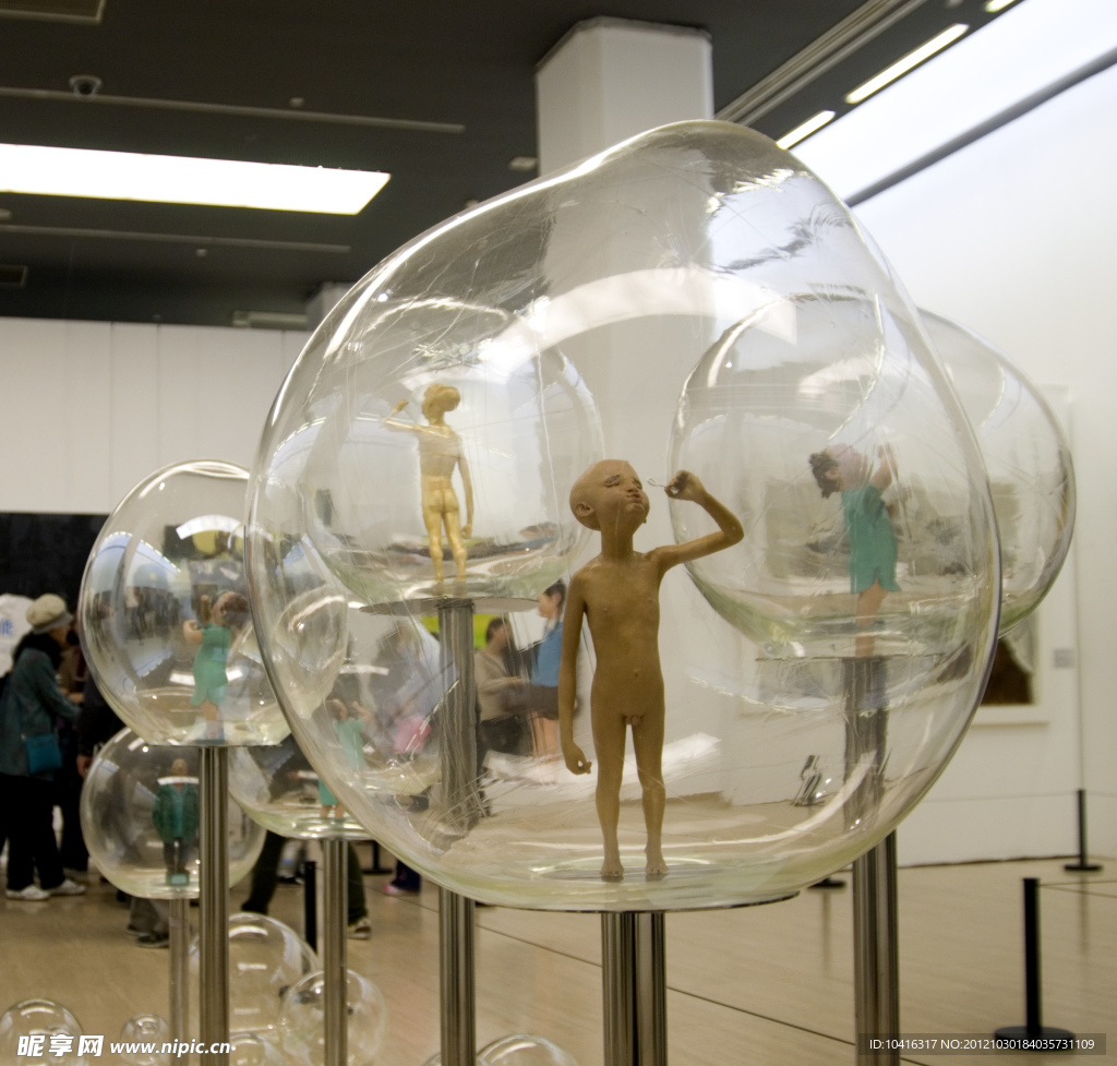 2012七国双年展装置艺术品