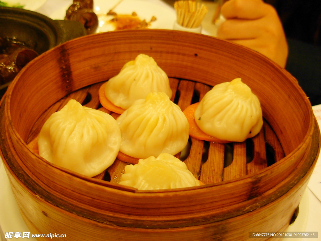 小笼包