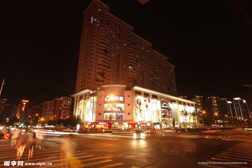 宝安中心 大楼夜景