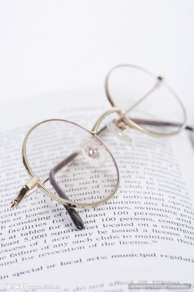 书籍 眼镜