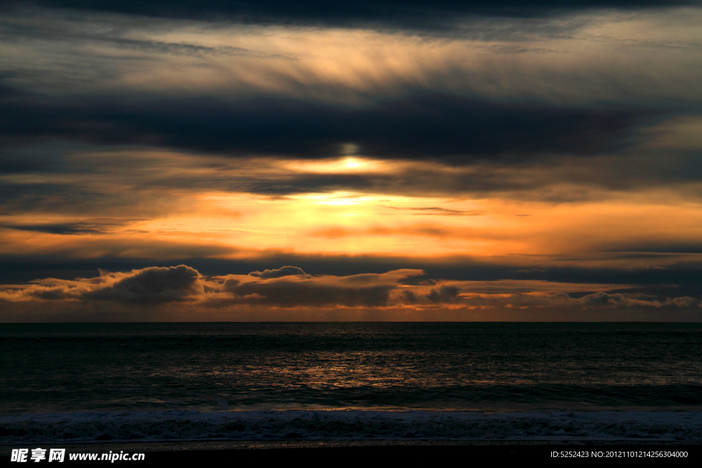 夕阳海景
