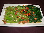 果仁拌菠菜