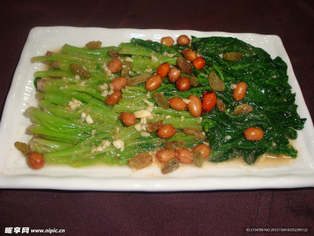 果仁拌菠菜