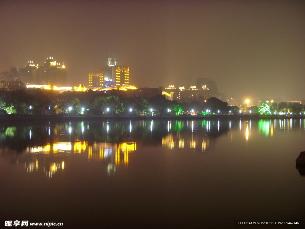 瓜渚湖夜景