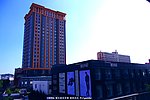 高楼与天空