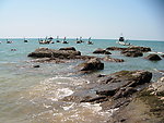 海滩渔船