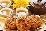 月饼 菊花茶