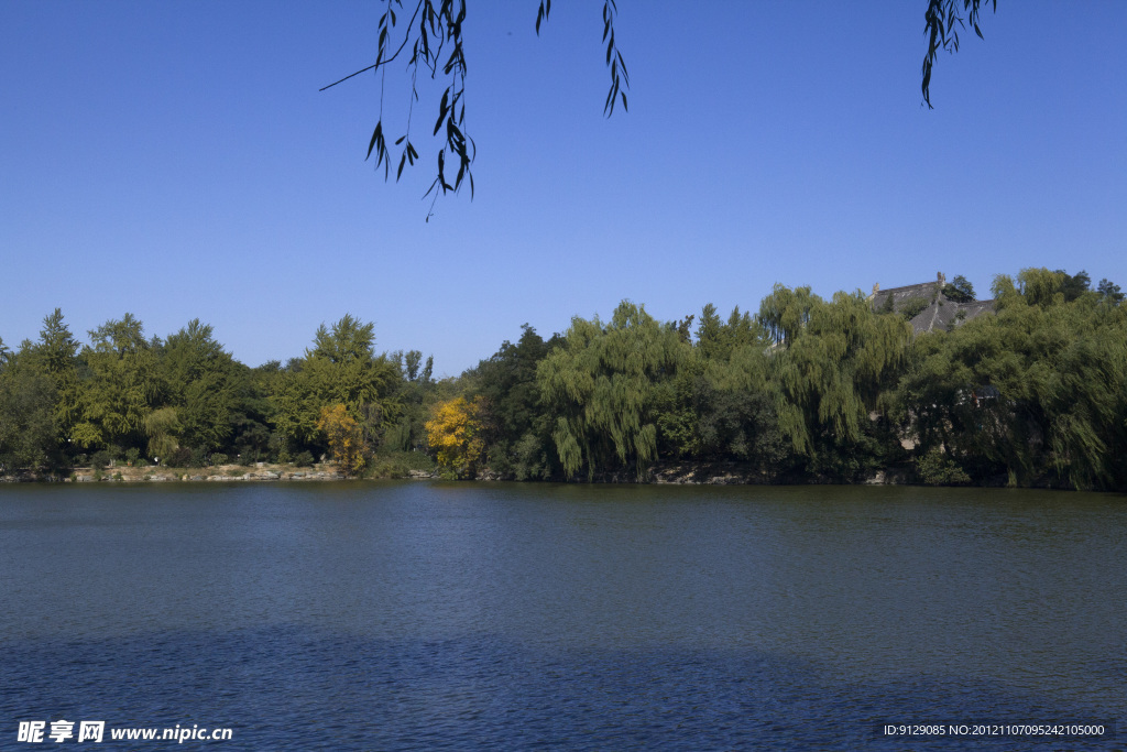 北京大学未名湖