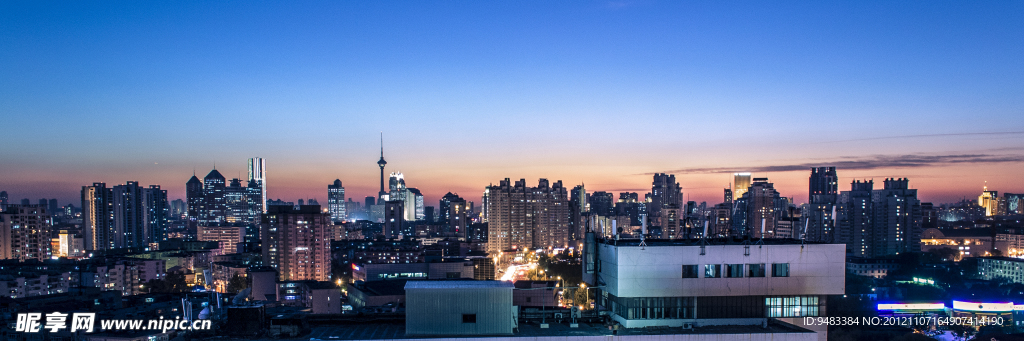 天津鸟瞰夜景