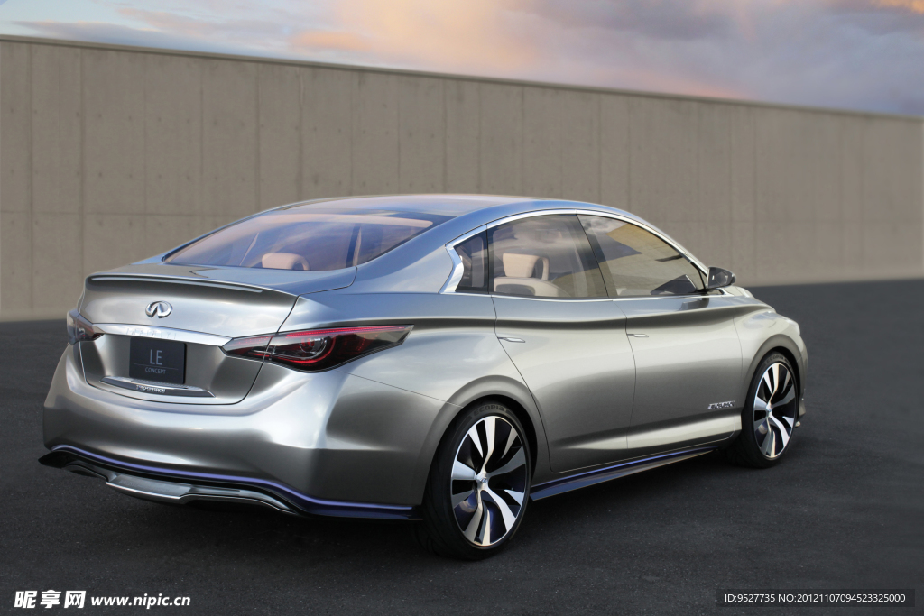英菲尼迪LE
