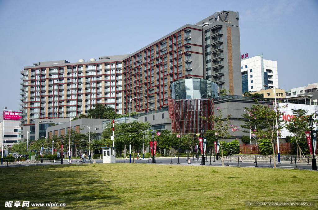 豪华大酒店外景