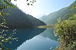 河流溪水